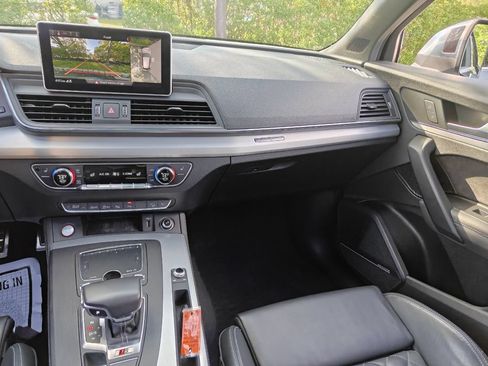 Used 2019 Audi SQ5 Prestige w/ Prestige Package AWD/4WD image 28