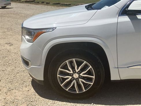 Used 2019 GMC Acadia Denali image 24