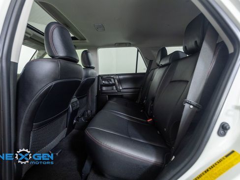 Used 2023 Toyota 4Runner TRD Off-Road Premium w/ Moonroof Package AWD/4WD image 27