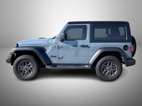 Used 2024 Jeep Wrangler Sport AWD/4WD image 8