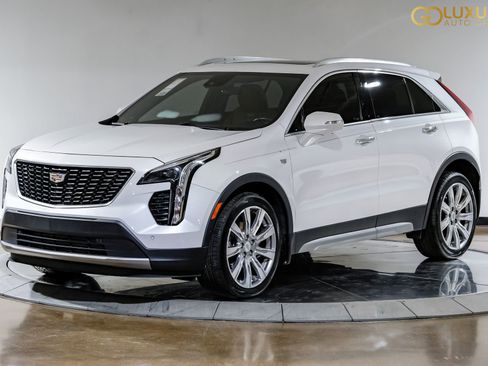 Used 2020 Cadillac XT4 Premium Luxury w/ Enhanced Visibility Package image 8