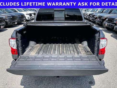 Used 2021 Nissan Titan SV w/ SV Convenience Package AWD/4WD image 29