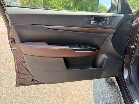 Used 2013 Subaru Outback 3.6R Limited w/ Special Appearance Pkg AWD/4WD image 18