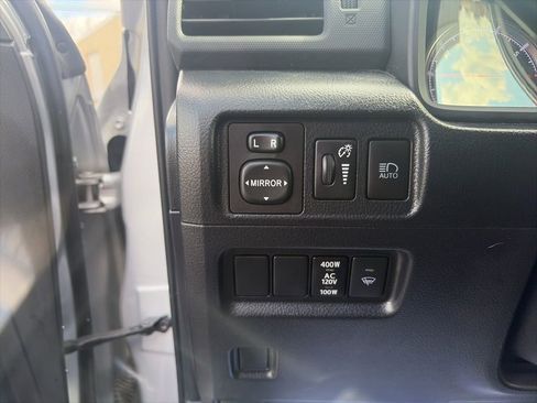 Used 2024 Toyota 4Runner TRD Off-Road image 15