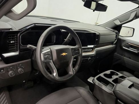 Used 2026 Chevrolet Silverado 1500 LT AWD/4WD image 39