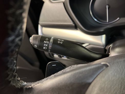 Used 2022 Cadillac XT4 Premium Luxury w/ Safety Alert Package image 19