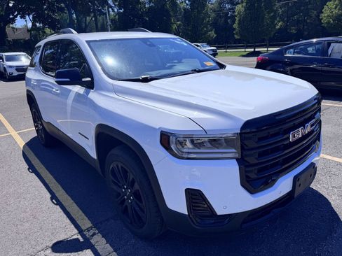 Used 2022 GMC Acadia SLE w/ Driver Convenience Package AWD/4WD image 3