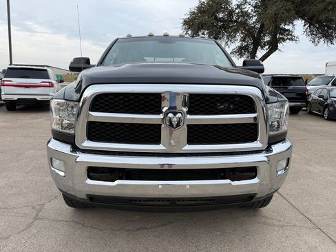 Used 2017 RAM 2500 SLT w/ Luxury Group AWD/4WD image 2
