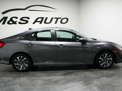 Used 2017 Honda Civic EX image 8