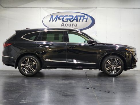Certified 2025 Acura MDX SH-AWD w/ Advance Package image 3