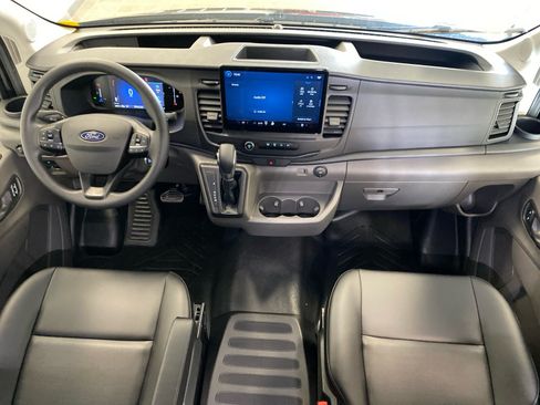 New 2026 Ford Transit 250 148 Medium Roof RWD image 9