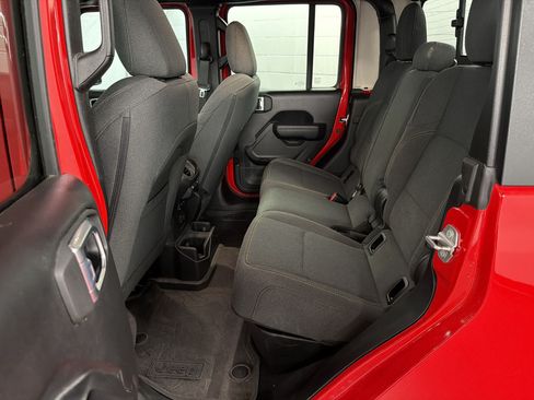 Used 2024 Jeep Gladiator Sport AWD/4WD image 24