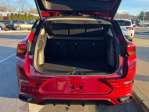 Used 2023 Buick Encore GX Select w/ Sport Touring Package image 9