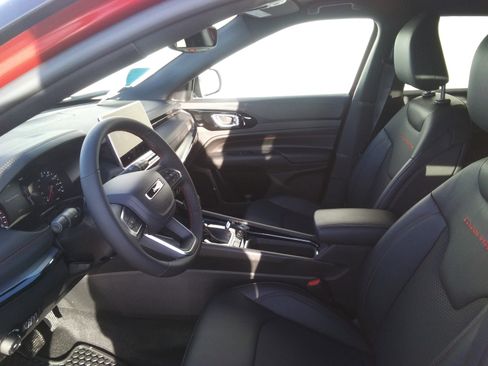 New 2026 Jeep Compass Trailhawk AWD/4WD image 14