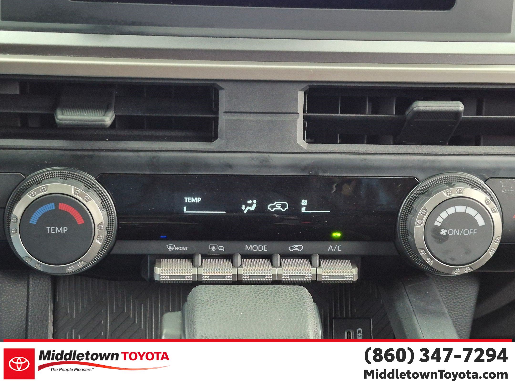 Certified 2025 Toyota 4Runner SR5 AWD/4WD image 21