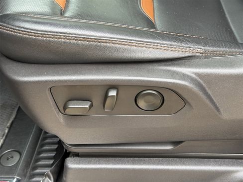 Used 2024 GMC Sierra 2500 AT4 w/ AT4 Premium Plus Package image 26