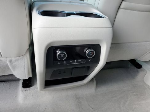 New 2026 Buick Enclave Avenir w/ Super Cruise Package FWD image 16