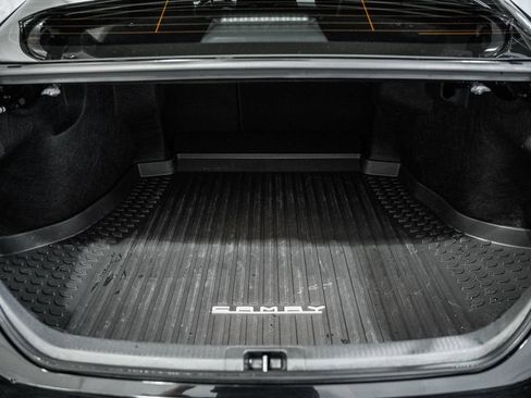 Used 2026 Toyota Camry SE w/ Convenience Package image 10