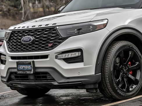Used 2020 Ford Explorer ST w/ ST Street Pack image 2