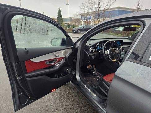 Used 2021 Mercedes-Benz GLC 300 GLC 300 image 21