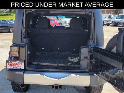 Used 2012 Jeep Wrangler Unlimited Sahara w/ Dual Top Group AWD/4WD image 6