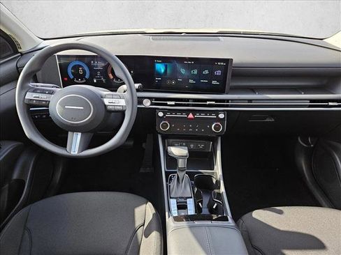 New 2026 Hyundai Tucson SEL FWD image 11