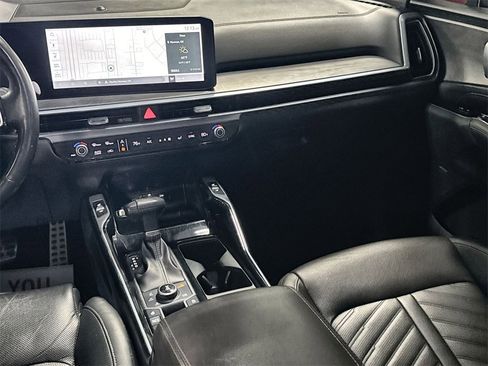 Used 2024 Kia Sorento SX Prestige image 28