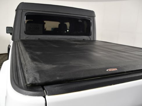 Used 2021 Jeep Gladiator Overland AWD/4WD image 17