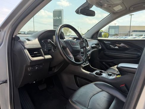 Used 2023 GMC Terrain AT4 AWD/4WD image 9