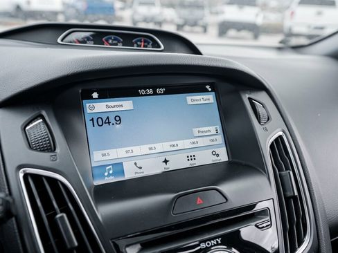 Used 2017 Ford Focus RS image 31