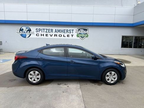 Used 2016 Hyundai Elantra SE FWD image 11