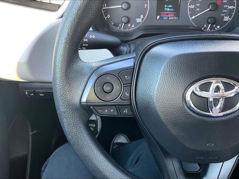 Used 2025 Toyota Corolla LE FWD image 23