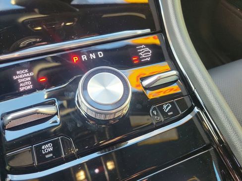 Used 2025 Jeep Grand Cherokee Summit w/ Obsidian Package image 23