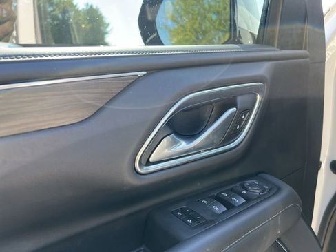 Used 2022 Chevrolet Tahoe Z71 AWD/4WD image 18