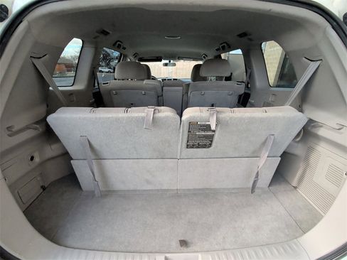 Used 2011 Toyota Highlander 2WD image 17