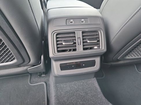 Used 2025 Audi SQ5 Premium Plus image 18