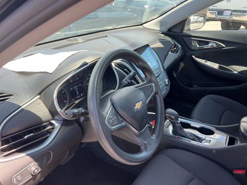 Used 2023 Chevrolet Malibu LT FWD image 25