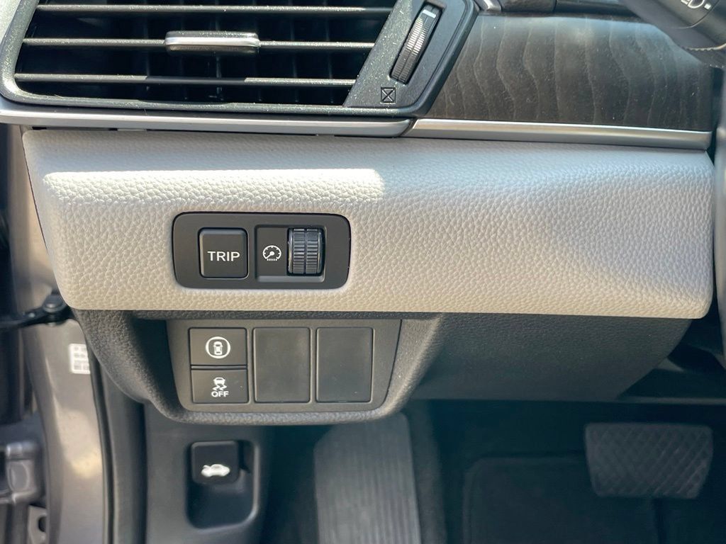 Used 2020 Honda Accord EX-L image 12