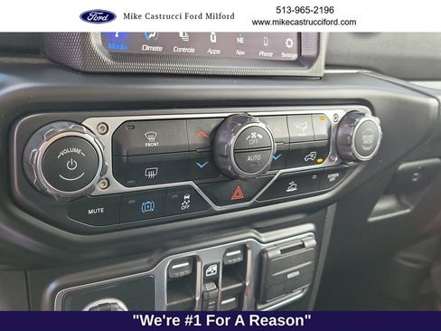 Used 2022 Jeep Wrangler Unlimited Rubicon 4xe AWD/4WD image 16