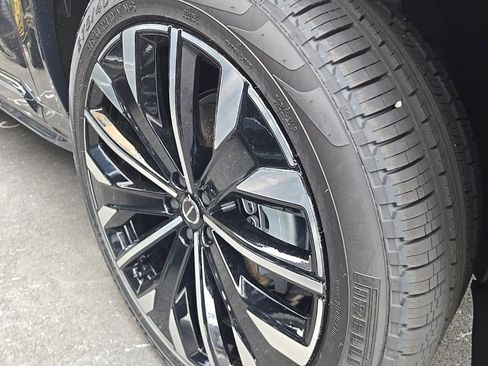 New 2026 Volvo XC90 B6 Plus w/ Protection Package Premier image 4