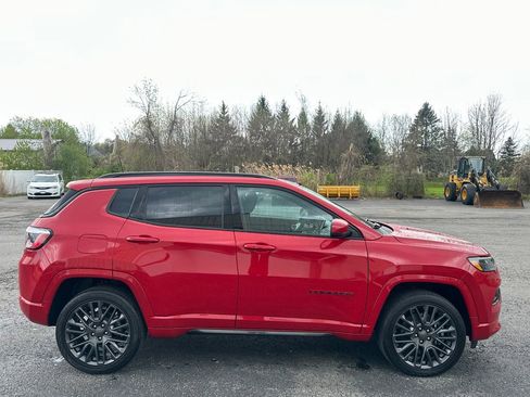 Used 2023 Jeep Compass Limited AWD/4WD image 13