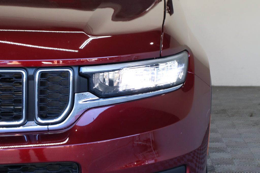 Used 2025 Jeep Grand Cherokee L Laredo w/ Luxury Tech Group I RWD image 49