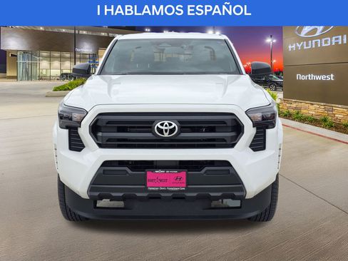 Used 2024 Toyota Tacoma SR image 5