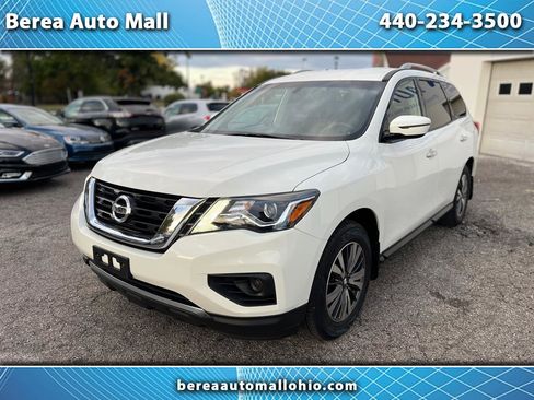 Used 2018 Nissan Pathfinder S image 1