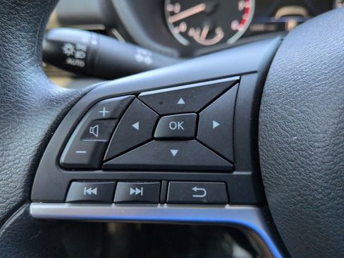 Certified 2023 Nissan Sentra SV FWD image 22