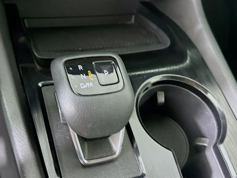 Used 2022 Nissan Rogue SV image 24