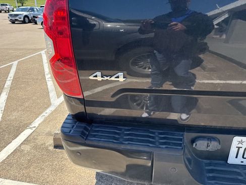 Used 2020 Toyota Tundra Platinum AWD/4WD image 9
