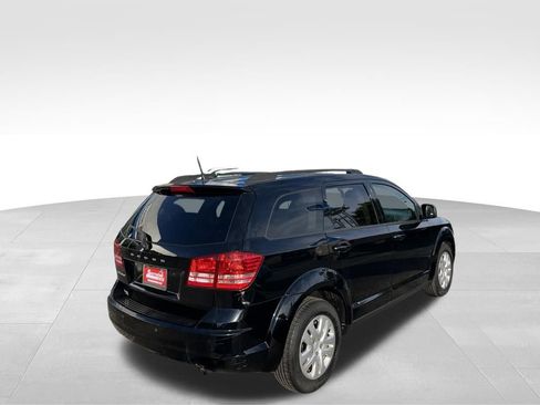 Used 2020 Dodge Journey SE w/ SE Popular Equipment Group FWD image 14