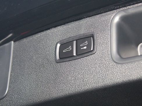 New 2026 Porsche Macan AWD/4WD image 13