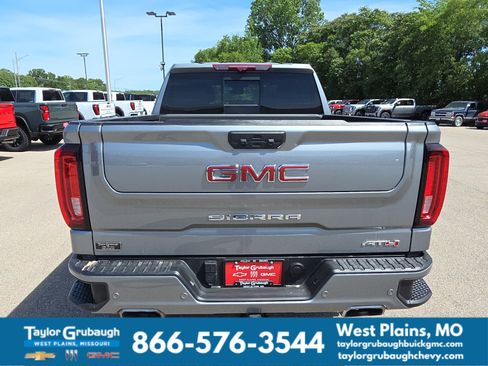 Used 2024 GMC Sierra 1500 AT4 w/ Technology Package AWD/4WD image 7